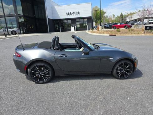 New 2026 MAZDA MX-5 Miata Grand Touring RWD image 2