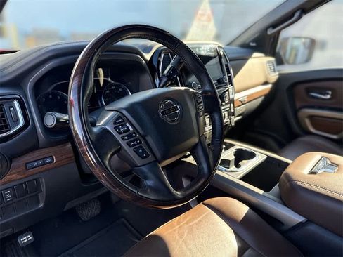 Used 2021 Nissan Titan Platinum Reserve w/ Moonroof Package image 2