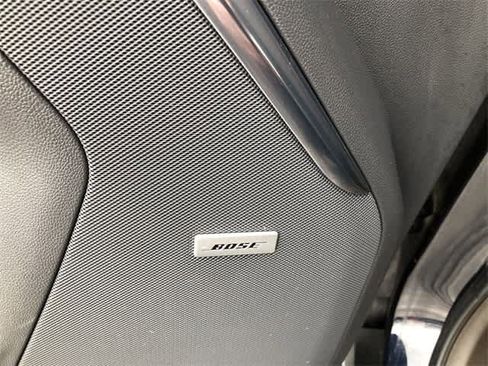 Used 2021 GMC Yukon XL Denali w/ Denali Premium Package image 28