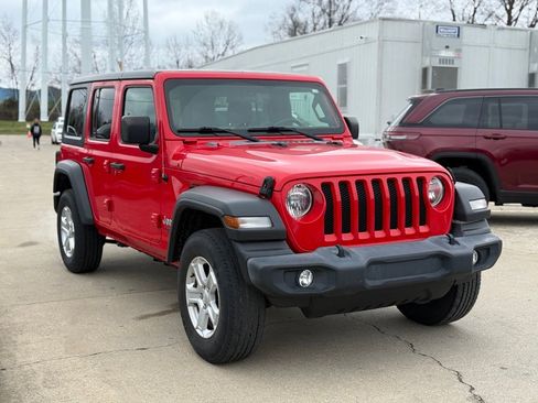 Used 2021 Jeep Wrangler Unlimited Sport AWD/4WD image 4