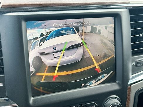 Used 2017 RAM 1500 Laramie image 12