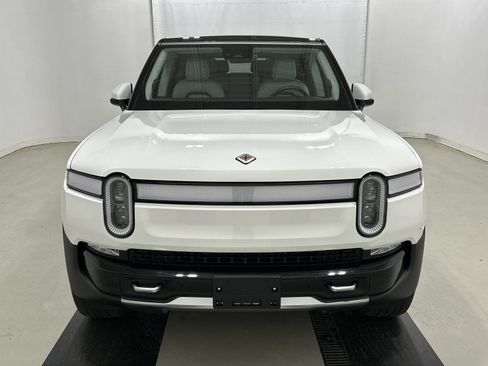 Used 2024 Rivian R1S Adventure AWD/4WD image 8