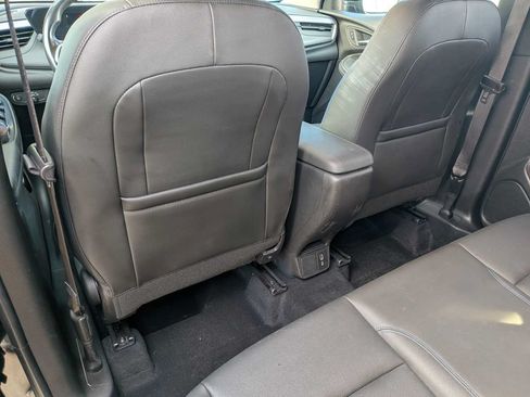 Used 2025 Buick Encore GX Sport Touring AWD/4WD image 16