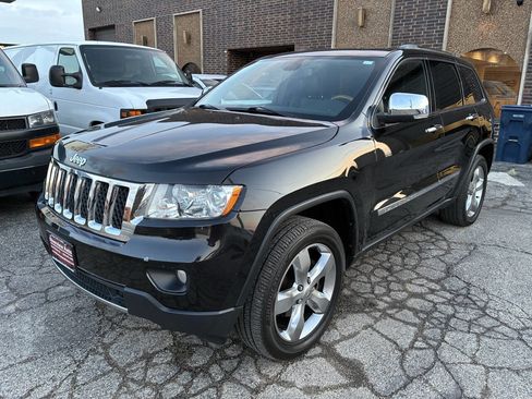 Used 2013 Jeep Grand Cherokee Overland image 11