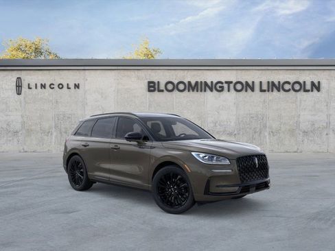 New 2025 Lincoln Corsair Reserve w/ Equipment Group 202A image 7