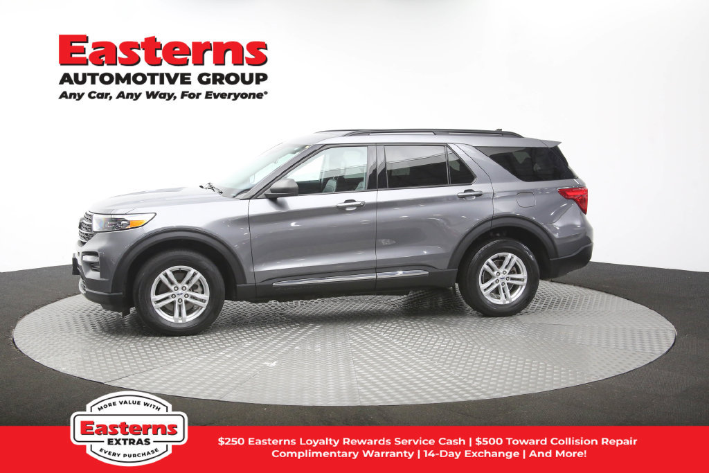 Used 2023 Ford Explorer XLT w/ Equipment Group 202A AWD/4WD image 60