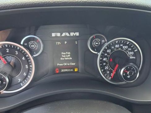 Used 2024 RAM 3500 Tradesman w/ Chrome Appearance Group AWD/4WD image 23