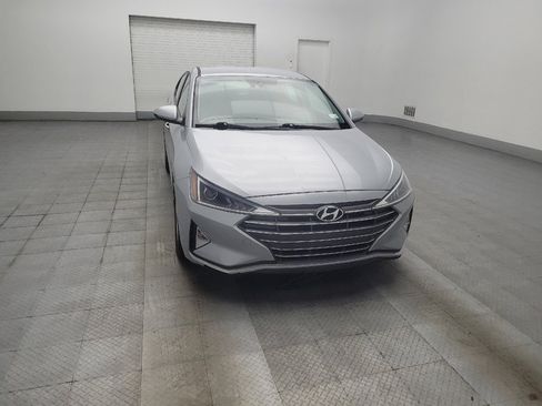 Used 2020 Hyundai Elantra SEL FWD image 14