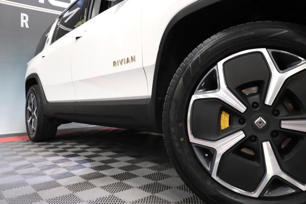 Used 2023 Rivian R1S Adventure Quad AWD/4WD image 80