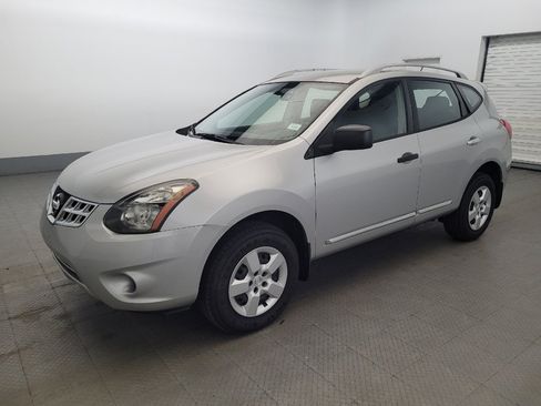 Used 2015 Nissan Rogue S w/ Convenience Package AWD/4WD image 2