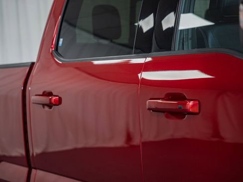 Used 2023 Ford F150 Lariat image 21