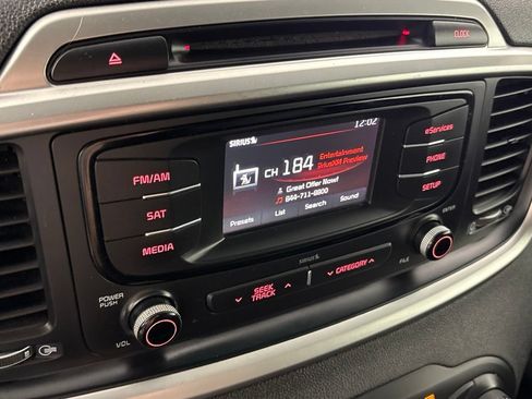 Used 2016 Kia Sorento FWD image 27