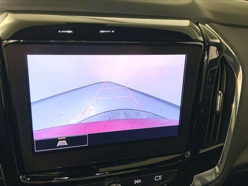 Used 2023 Chevrolet Traverse LT w/ Midnight/Sport Edition image 24