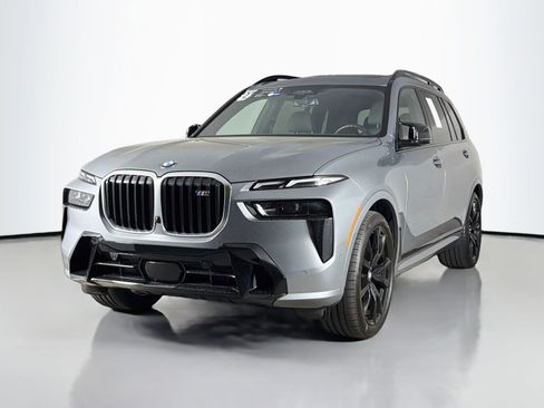 Certified 2024 BMW X7 M60i AWD/4WD image 3