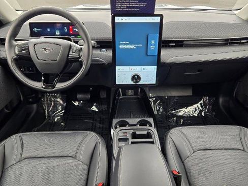 Certified 2025 Ford Mustang Mach-E Premium image 20