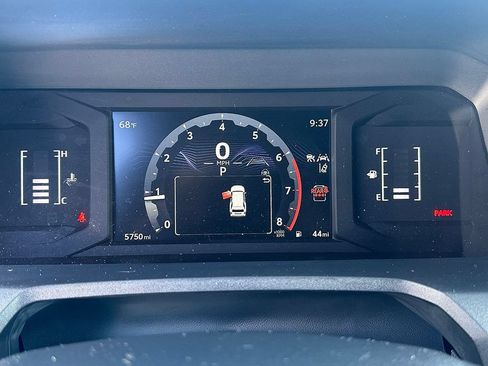 Used 2025 Toyota 4Runner SR5 AWD/4WD image 21