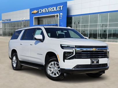 New 2026 Chevrolet Suburban LT w/ Comfort Package