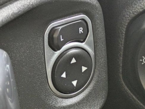 Used 2021 Jeep Gladiator Sport AWD/4WD image 24