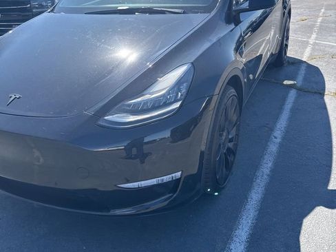 Used 2021 Tesla Model Y Long Range AWD/4WD image 1