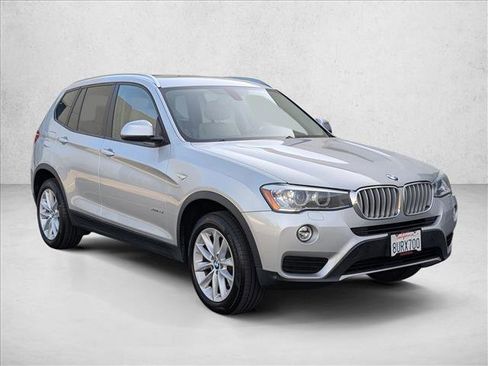 Used 2017 BMW X3 xDrive28i AWD/4WD image 3