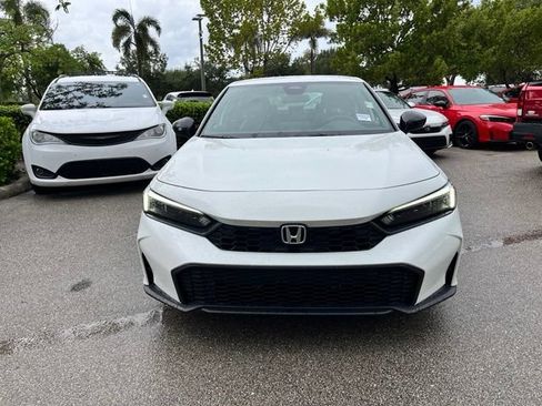 Used 2025 Honda Civic Sport image 2