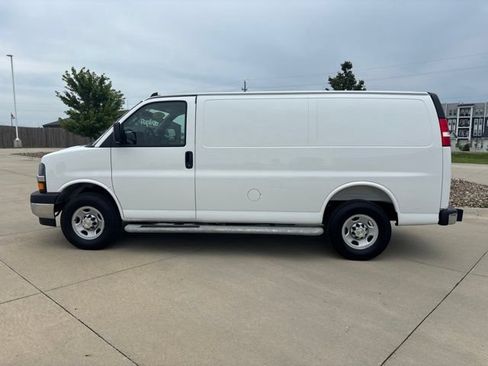 Used 2025 Chevrolet Express 2500 w/ Driver Convenience Package RWD image 35