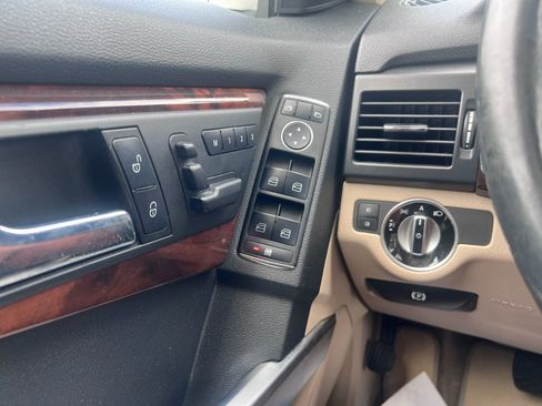 Used 2011 Mercedes-Benz GLK 350 2WD image 20
