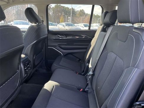 Used 2022 Jeep Grand Cherokee L Laredo w/ Luxury Tech Group I image 24