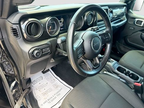 Used 2021 Jeep Wrangler Unlimited Sport AWD/4WD image 10