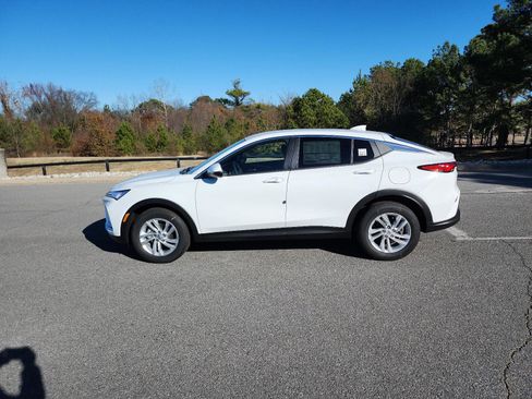 New 2026 Buick Envista Preferred w/ Convenience I Package image 2