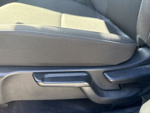 Certified 2022 Honda HR-V LX image 19