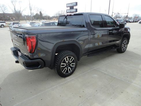 Used 2022 GMC Sierra 1500 AT4 w/ AT4 Premium Package image 16