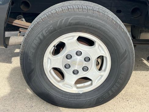 Used 2004 Chevrolet Silverado 1500 LS RWD image 23