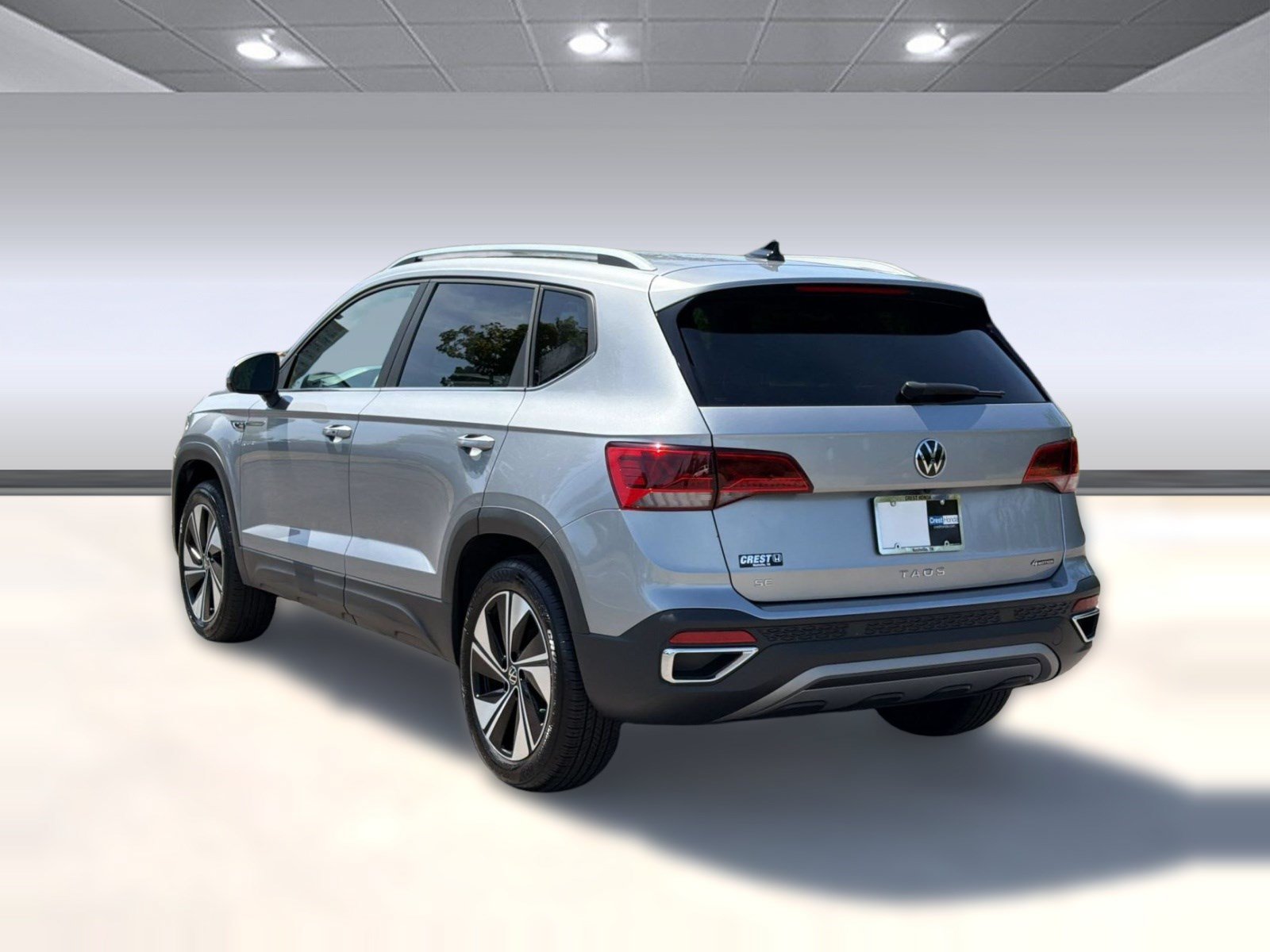 Used 2024 Volkswagen Taos SE AWD/4WD image 3