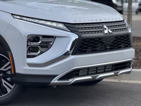 New 2025 Mitsubishi Eclipse Cross SE AWD/4WD image 4