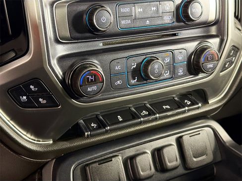 Used 2016 Chevrolet Silverado 2500 LTZ image 14
