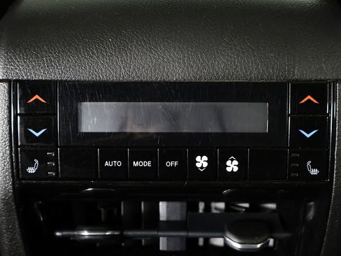 Used 2023 Jeep Grand Cherokee L Overland w/ Luxury Tech Group IV AWD/4WD image 65