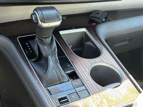 Used 2022 Toyota Sienna XLE image 12