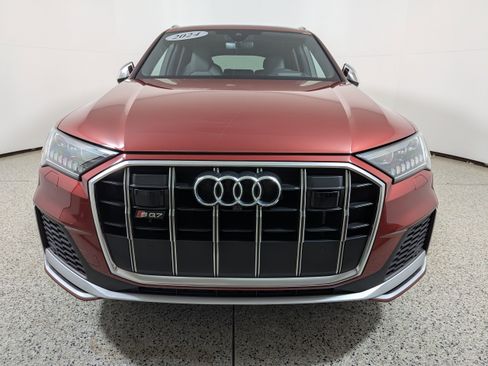 Certified 2024 Audi SQ7 Prestige image 2