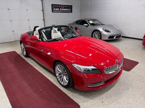 Used 2010 BMW Z4 sDrive35i image 10