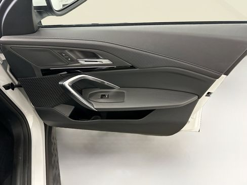 Used 2025 BMW X2 xDrive28i image 34