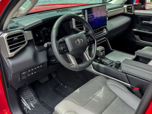 Used 2023 Toyota Sequoia Limited image 19