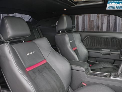 Used 2014 Dodge Challenger SRT8 w/ Harman/Kardon Audio Group image 20