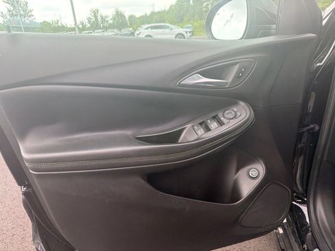 Used 2021 Buick Encore GX Select w/ Experience Buick Package FWD image 12