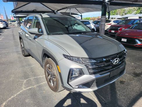 Used 2025 Hyundai Tucson SEL AWD/4WD image 2