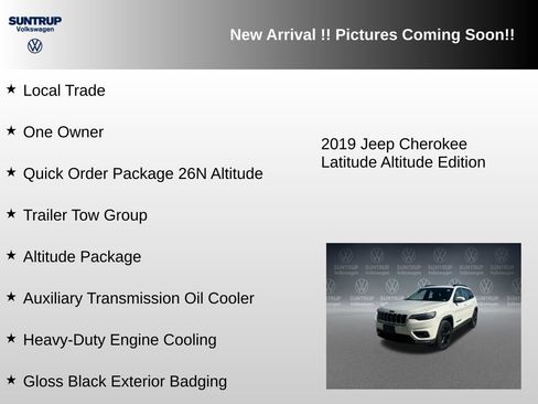 Used 2019 Jeep Cherokee Latitude Plus AWD/4WD image 6