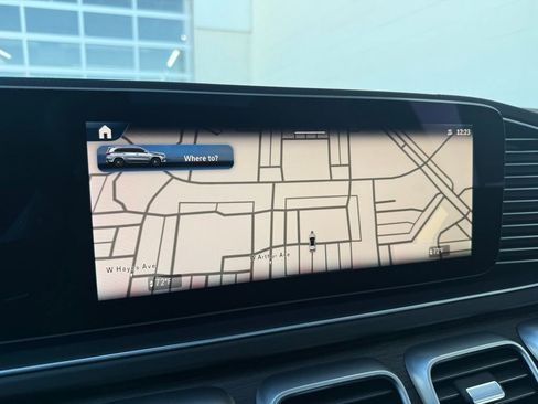 Used 2026 Mercedes-Benz GLS 580 4MATIC image 25