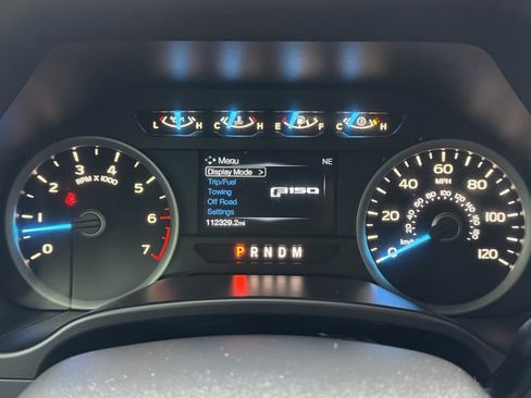 Used 2017 Ford F150 XLT w/ Trailer Tow Package image 11