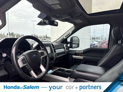 Used 2019 Ford F250 Lariat w/ Lariat Ultimate Package image 2