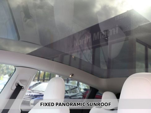 Used 2023 Tesla Model Y Long Range image 4